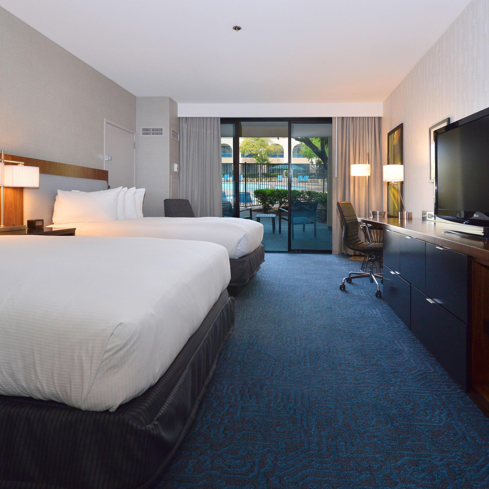 Doubletree By Hilton Newark-Fremont Hotel Ngoại thất bức ảnh